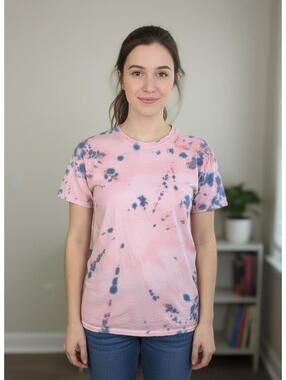TOP Hanes ComfortSoft Pink and Blue Tie-Dye T-Shirt Size Small